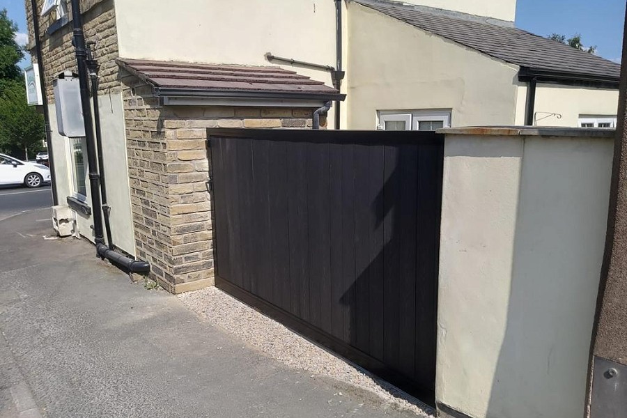 The Ultimate Guide to Electric Gate Types & Choosing the Right One