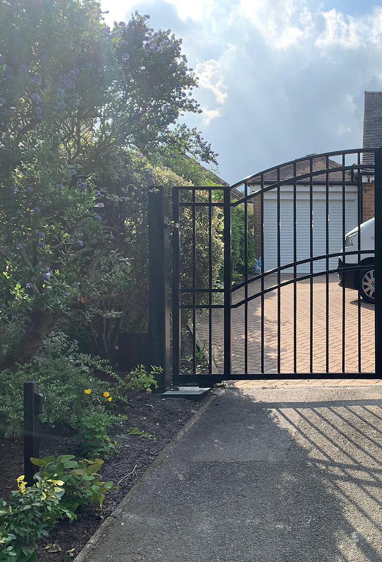 Left Steel Electric Gate